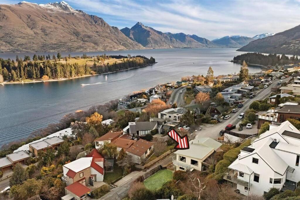 Lakeview Home Retreat At Queenstown Hill Bagian luar foto